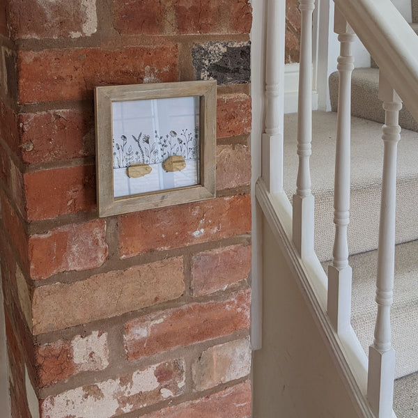 Guinea Pig Pebble Art Box Frame (Black)