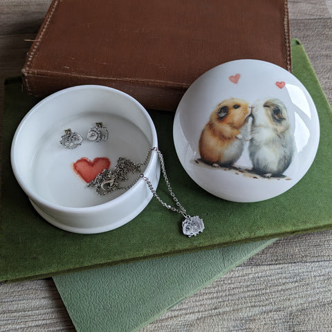Guinea Pig Trinket Box (Kissing)