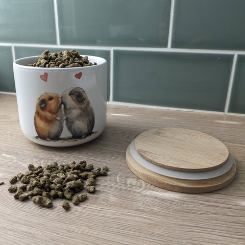 Guinea Pig Treat Jar (Kissing)