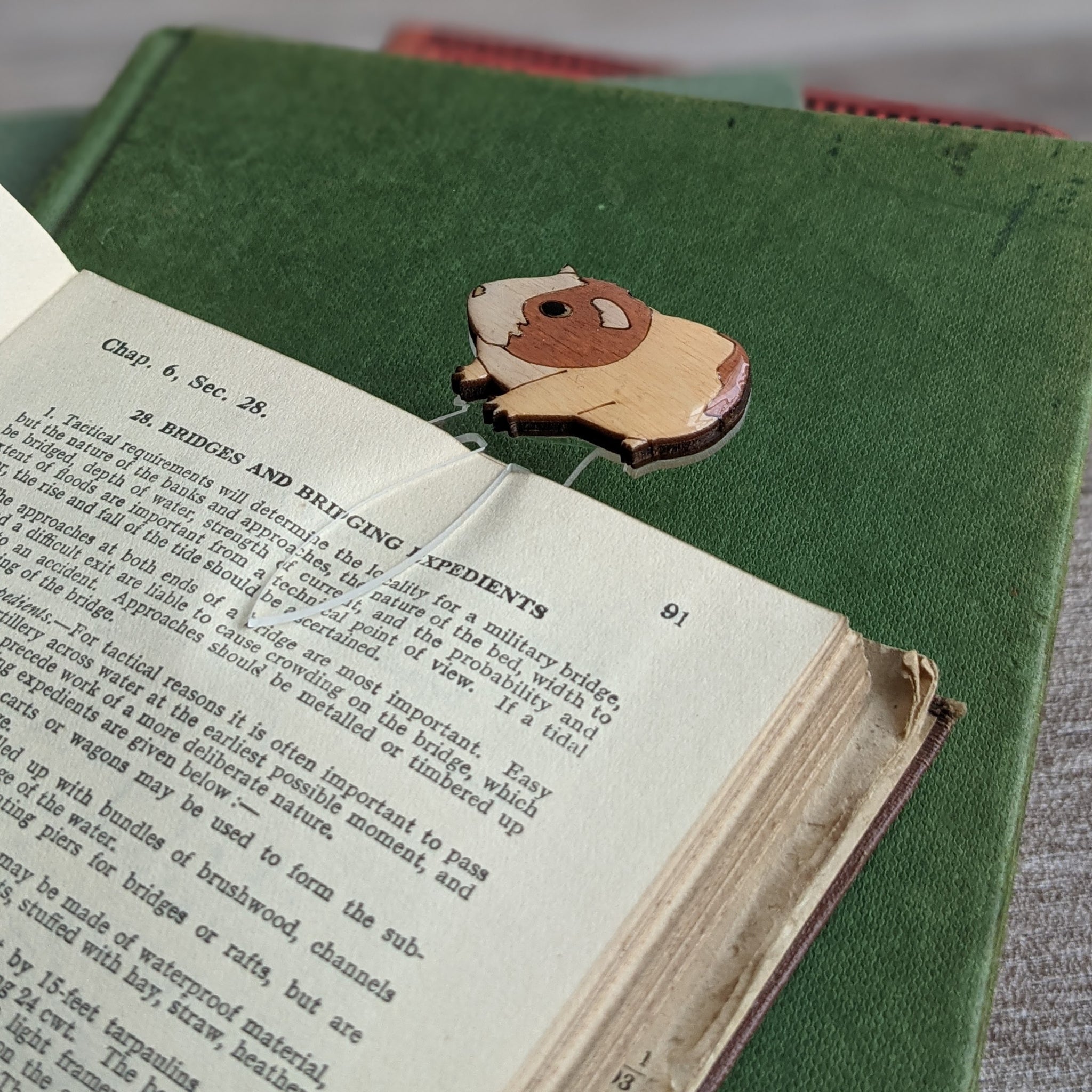 Guinea Pig Clip Book Mark (Ginger/White)