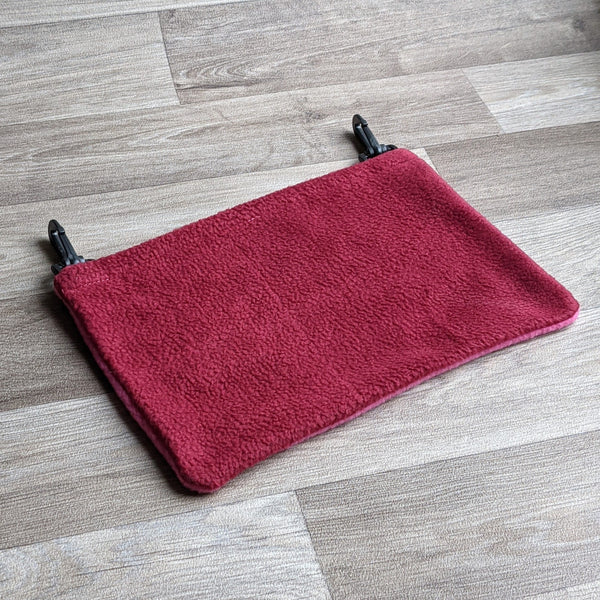 Clip-on Guinea Pig Hay Feeder - Cerise/Burgundy