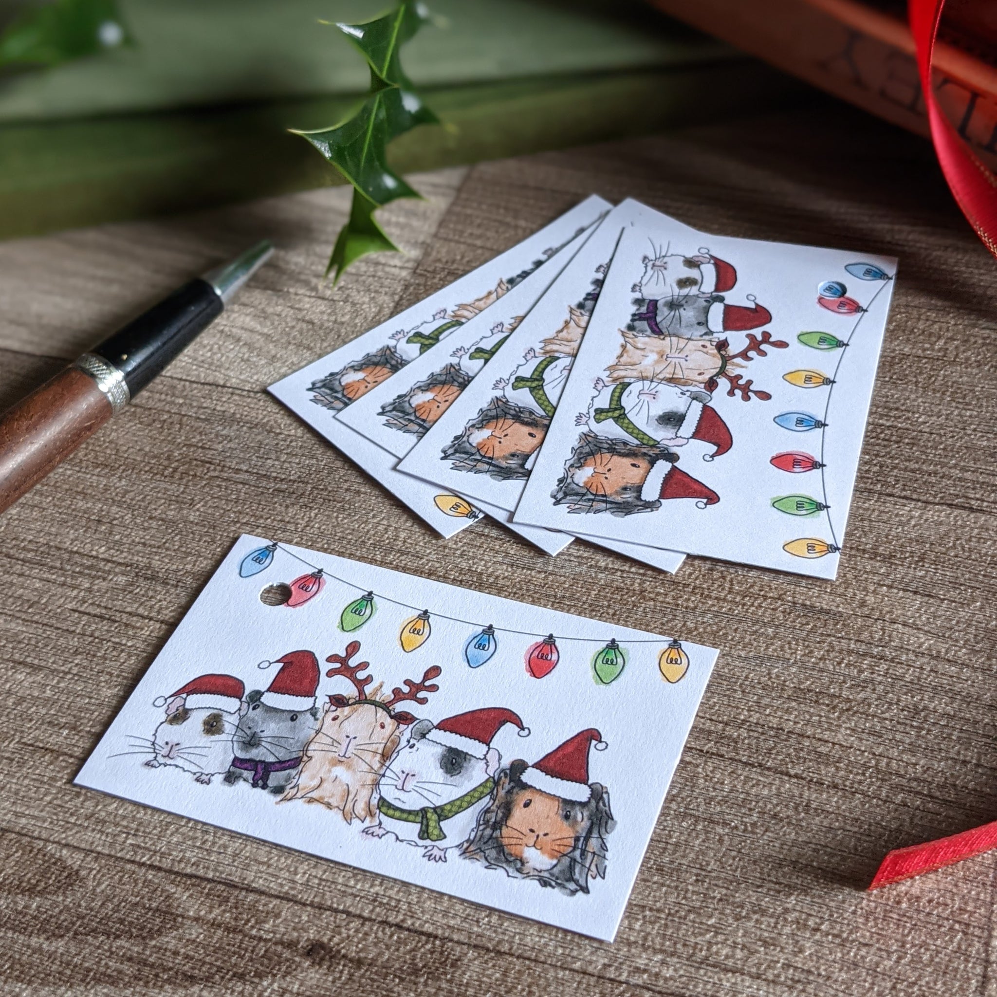 Pack of 5 Guinea Pig Christmas Gift Tags (Fairy Lights)
