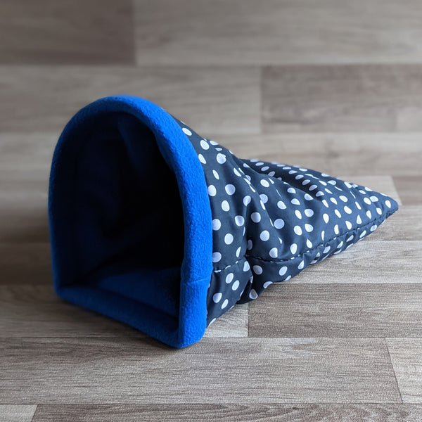 Guinea Pig Bed / Pigloo - Blue/White