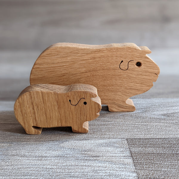 Free Standing Oak Guinea Pig Ornament (Single/Pair)