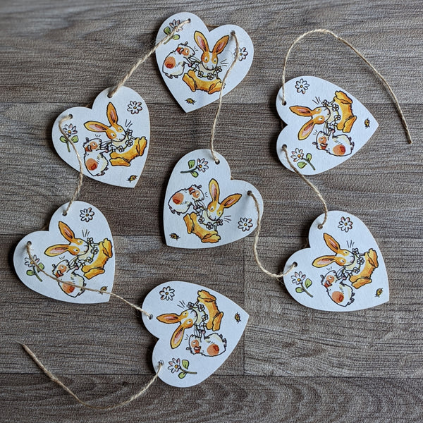 Wooden Rabbit and Guinea Pig Heart Bunting (Daisy Necklace)