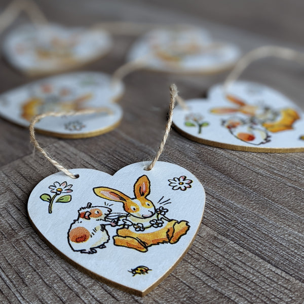 Wooden Rabbit and Guinea Pig Heart Bunting (Daisy Necklace)