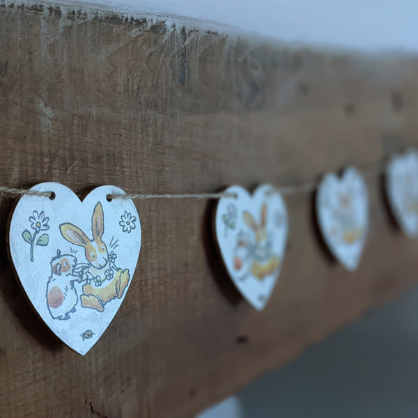 Wooden Rabbit and Guinea Pig Heart Bunting (Daisy Necklace)